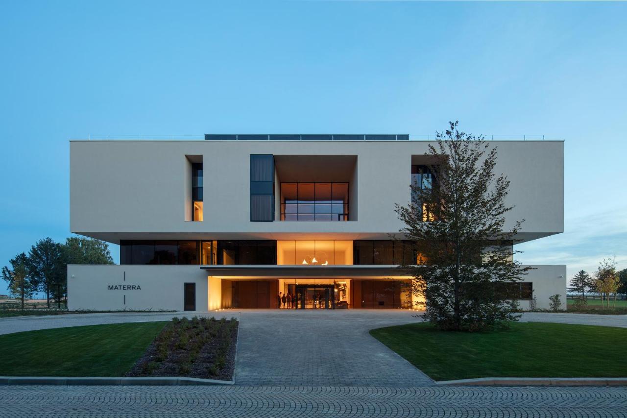 Hotel Materra Eszék Kültér fotó